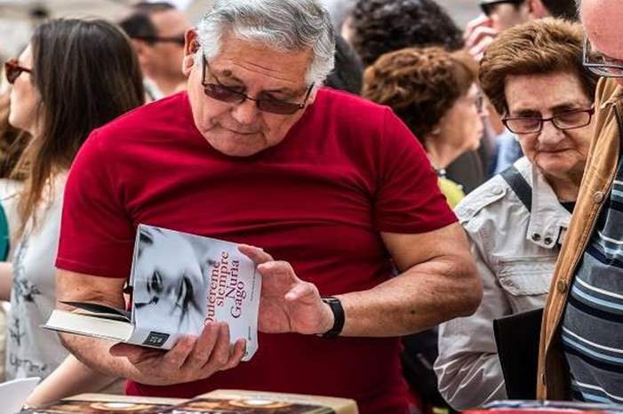 5bc724acd43750577d8b45ba