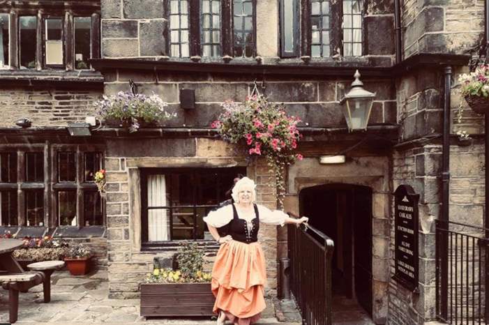 d2c9f08be5f6ac433dfc79f20a0705a776117075-281018142926