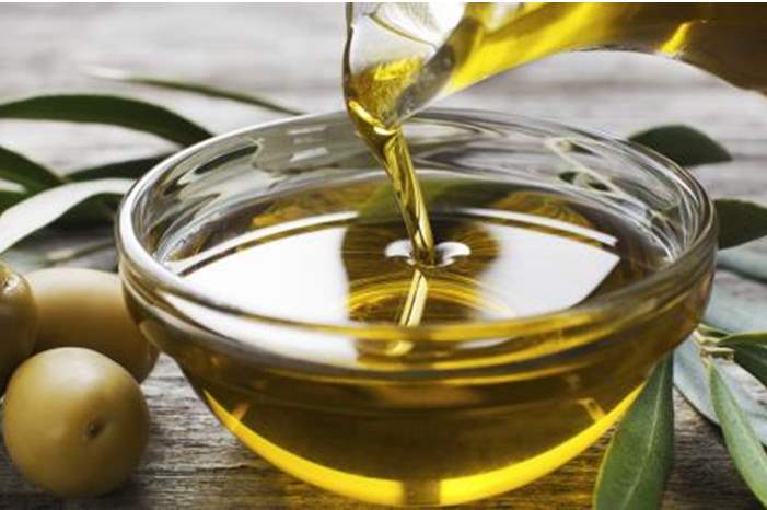 فوائد_زيت_الزيتون_على_الريق