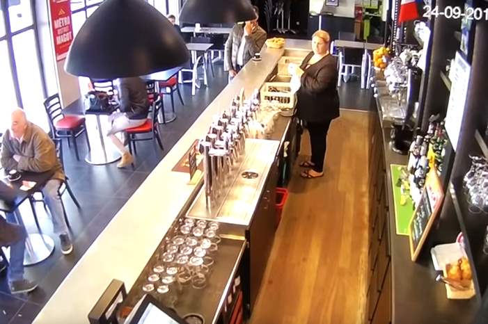 5bb4a59b95a597574c8b45be