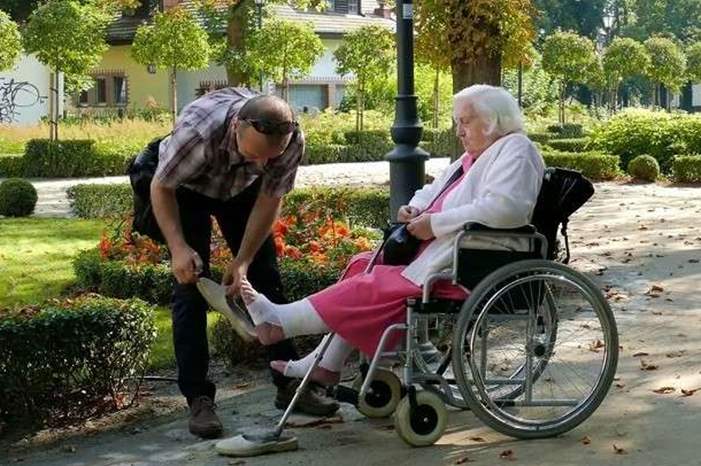 5bb4abab95a59787568b4574