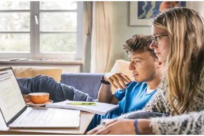 5b769eebd43750772d8b45ed