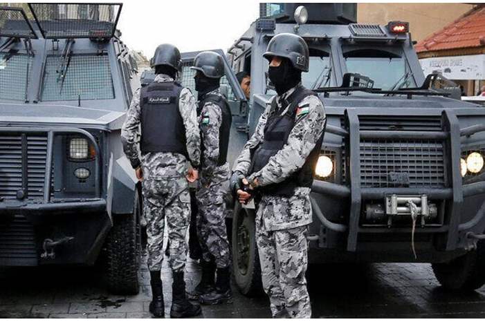 f1fd49b8-a0cc-4ec8-a51c-dccc5bcc9563