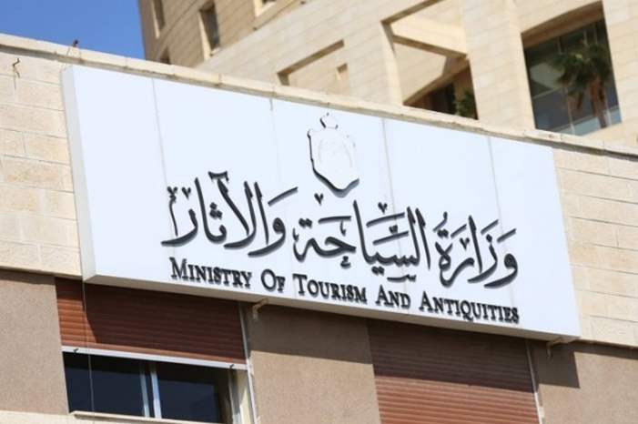 c8c6bb3cca83467c8b8494857182e4be