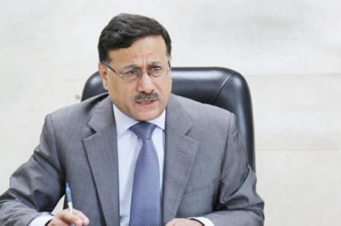 وزير المالية عز الدين كناكرية يتحدث لـ %26quot%3Bالغد%26quot%3B - %28تصوير%3A أسامة الرفاعي%29