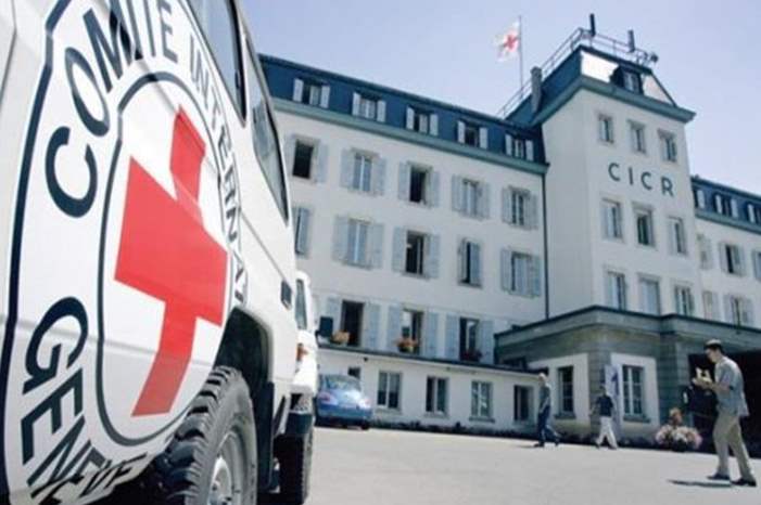 f6e2e41cffd67256065a14ebe0039d18