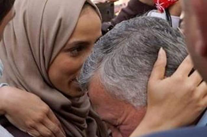 main_image5bf659d30fa5a