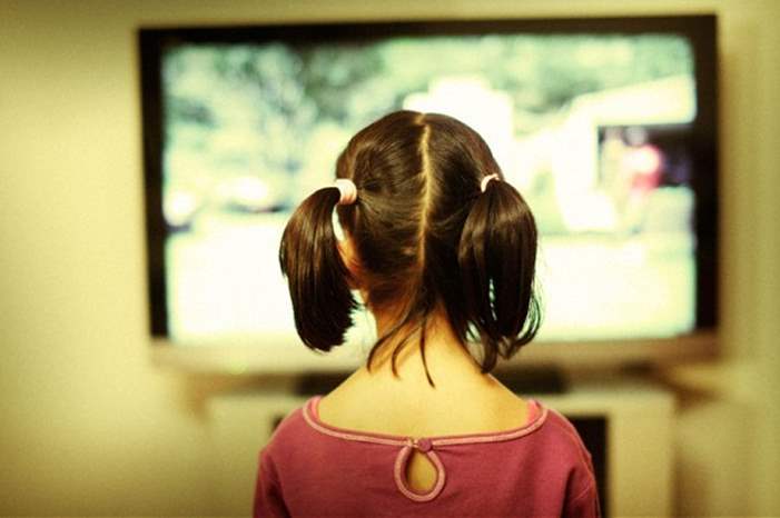 child-television_2322538b