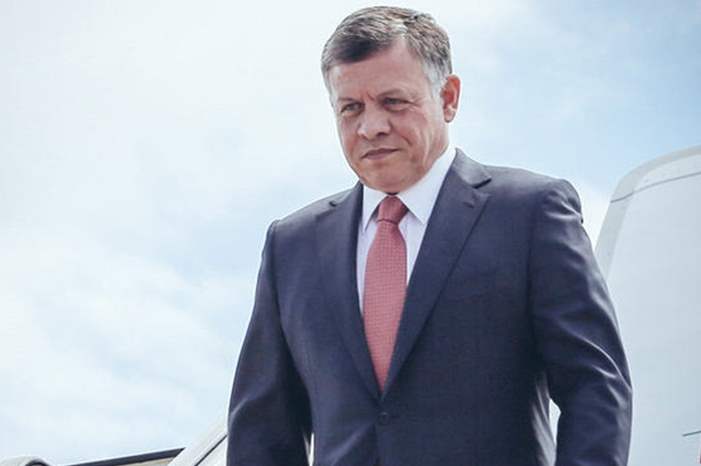 His Majesty King Abdullah II off boarding a plane - %28Source%29