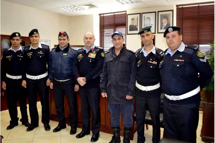 f0c3908c6dafdce813133390701027dd