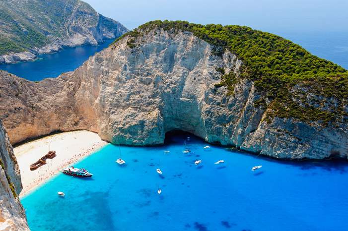 170606121035-greece---travel-destination---shutterstock-560829934