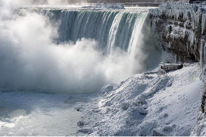 frozenniagarafalls