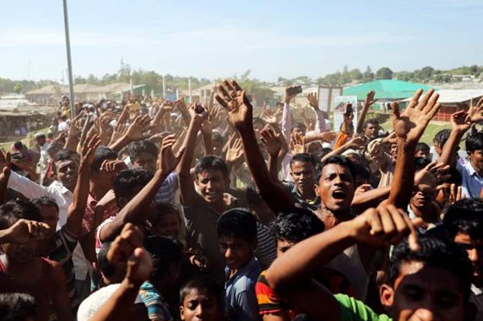 2018-11-15T124741Z_2_LYNXNPEEAE142_RTROPTP_4_BANGLADESH-MYANMAR-AS6-750x430