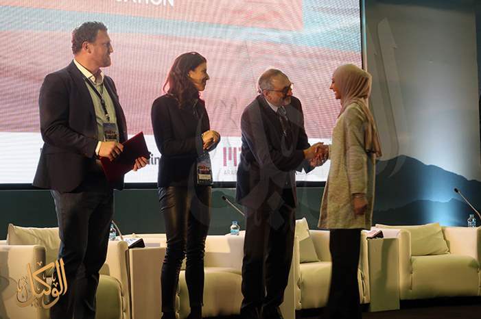 Untitled-1_0014_M63A0097