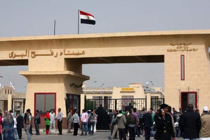 8bad93fbd7bebd39817b9d2d5fa5a025