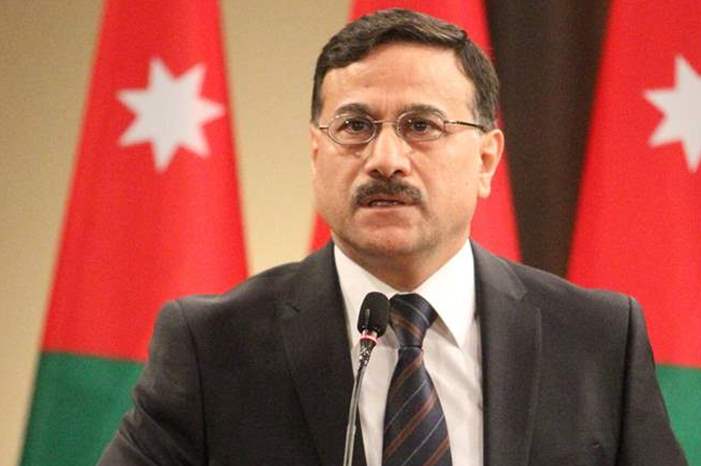 12201827124553652251244