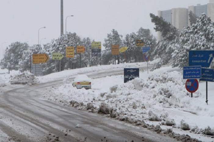 تساقط-الثلوج-على-طريق-المطار-تصوير-أمجد-الطويل