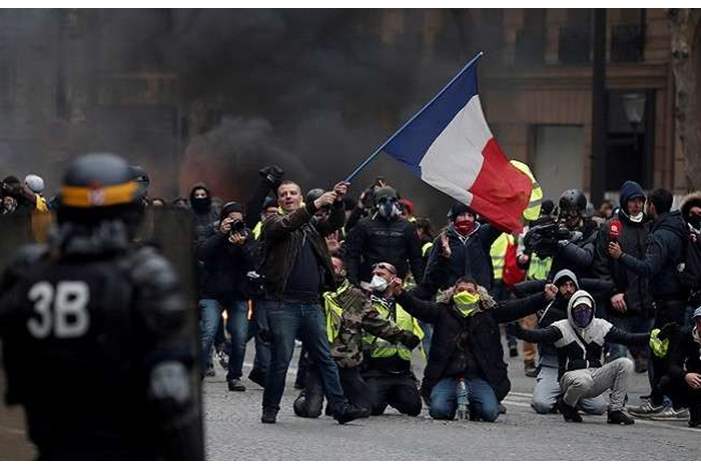 5c0e13d295a597b6048b4578