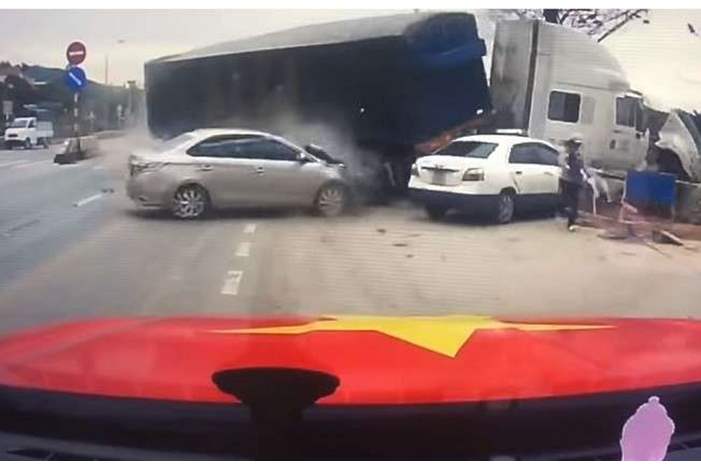 5c1125af95a597fd098b458c