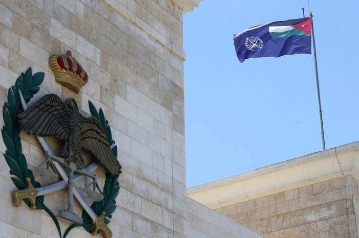 11201818121649882413537