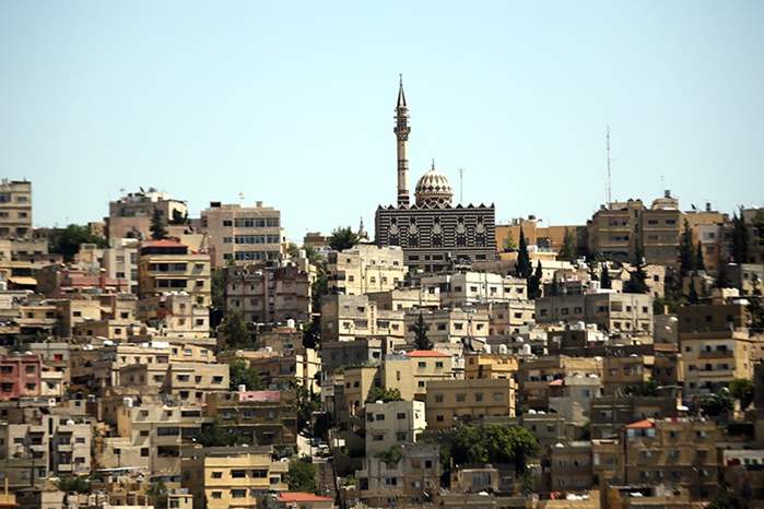 عدسة الوكيل