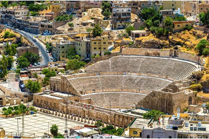 62236268-voir-le-théâtre-romain-à-amman-jordanie