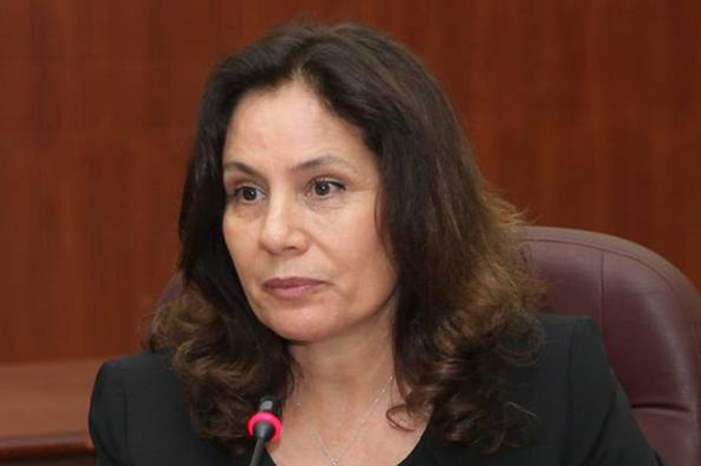 وزيرة الطاقة والثروة المعدنية هالة زواتي