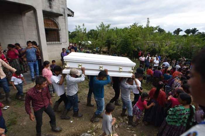 فارقت الطفلة جاكلين كال (7 أعوام) الحياة قبل أكثر من أسبوع