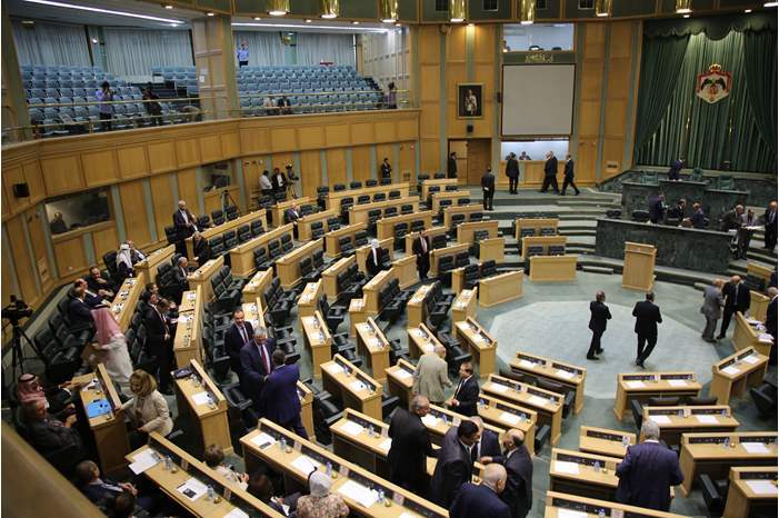 920182712367417852225