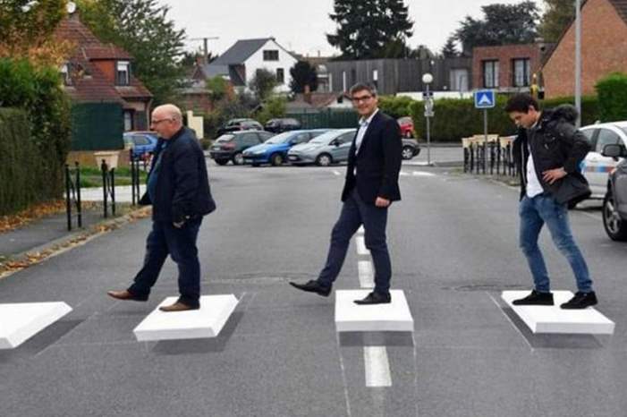 133-024025-eyes-visual-tricks-2018_700x400