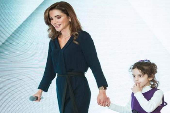 5c04e8c995a597a6358b462e