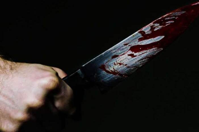 أم-شجاعة-تتلقى-ضربة-سكين-دفاعا-عن-ابنتها..-تمزقت-رئتها-ونجت-بأعجوبة-1300x600