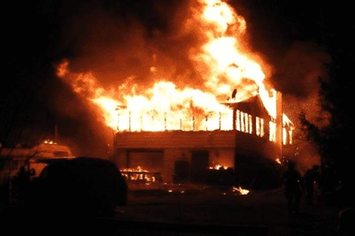 تفسير-رؤية-الحريق-في-المنام-ومعناه-با-Copy (1)