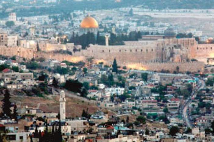 المسجد الأقصى المبارك وسط مدينة القدس المحتلة - %28أرشيفية%29