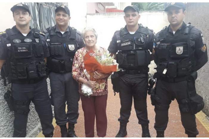 5c0a22c9d43750c5548b456e