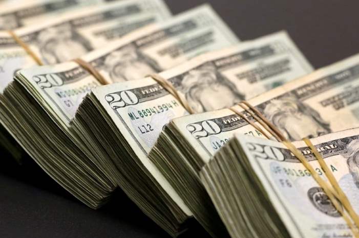 2018-08-28T074950Z_1_LYNXNPEE7R0ED_RTROPTP_3_DOLLAR-MH4