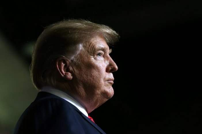 2019-02-12T034311Z_1750900769_RC1C41E2B690_RTRMADP_3_USA-TRUMP-750x430