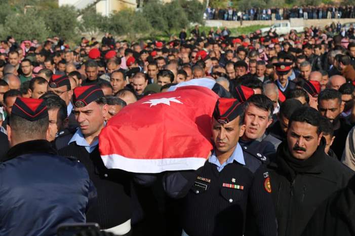 e1e7f7ba-39fb-47a5-8d7b-392ff75f9bc7 (1)