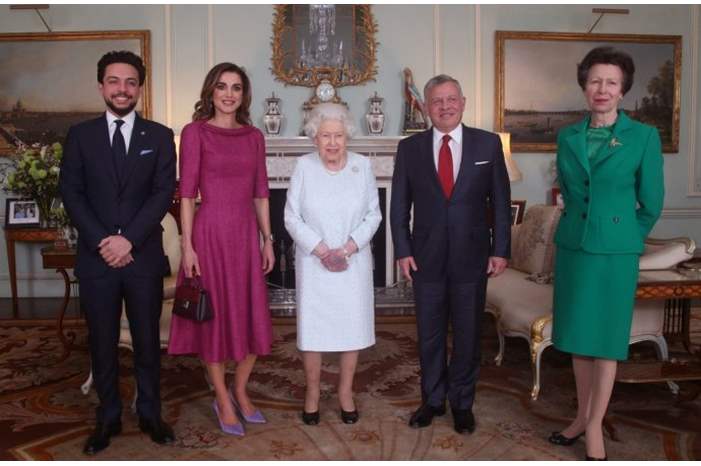 6d9c53ce117b5520c7056d94268f9d0b