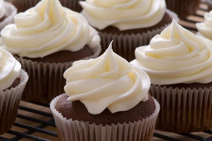 18.8-ألف-قطعة-في-30-ساعة..-أضخم-برج-كب-كيك-يدخل-غينيس-1300x600