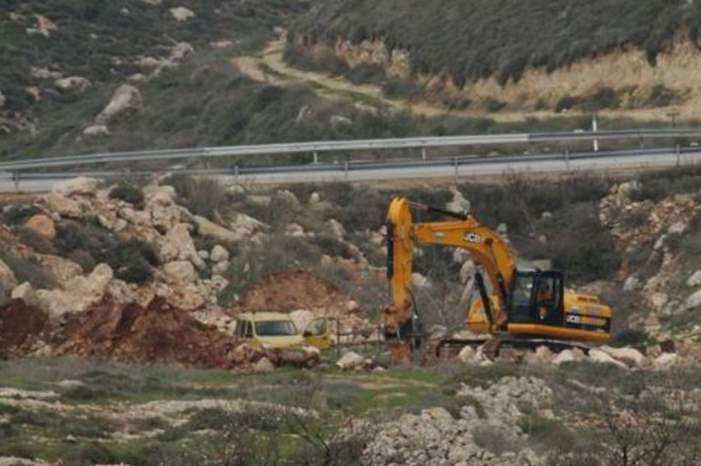 352420303134695670496