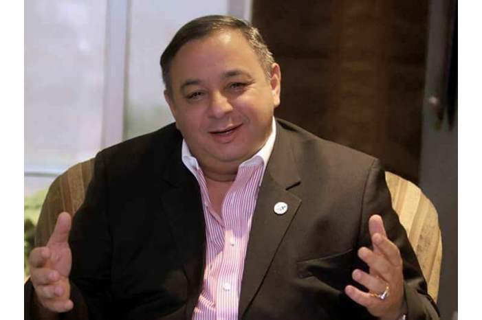 27749975_841869969328779_2057420203887411421_n