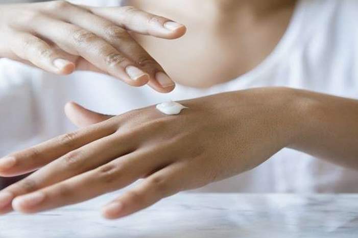 5c8b70eed4375001618b456a