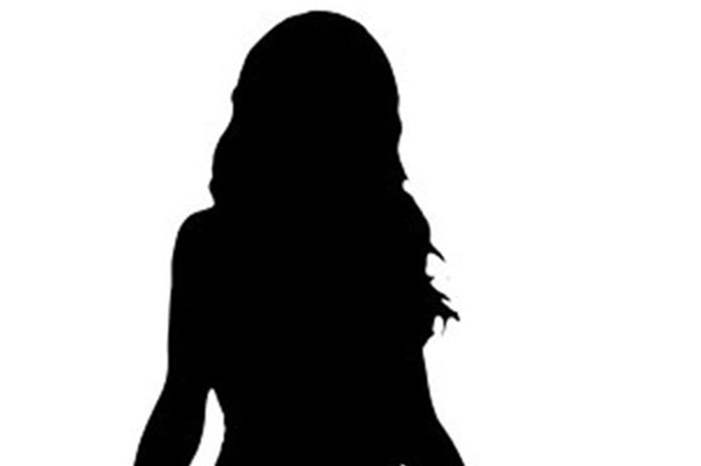 180119125158371_woman