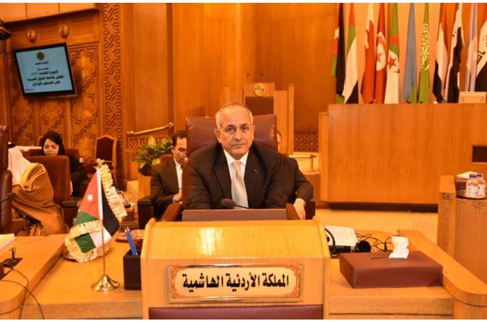 d9f437c16fa6aaf7af850f547eb22b3e