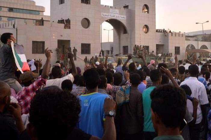 201941013328705E1 (1)