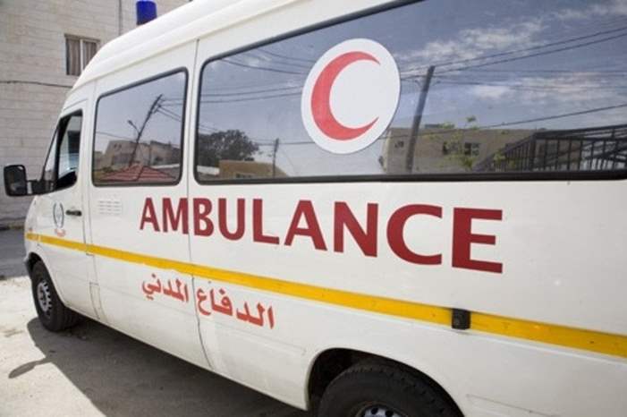 سيارة إسعاف تابعة للدفاع المدني (أرشيفية)