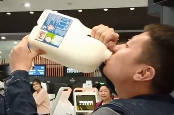 11897242-6890073-Down_it_-a-19_1554463126871