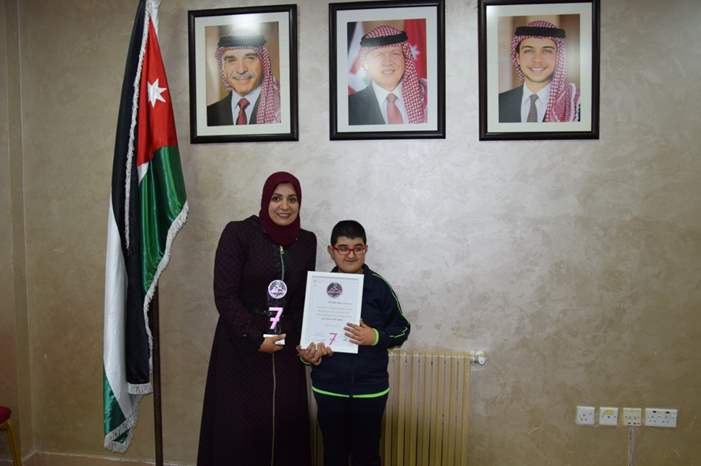 64c8ea5f-7a5f-41d3-bdcb-4b117313cc72