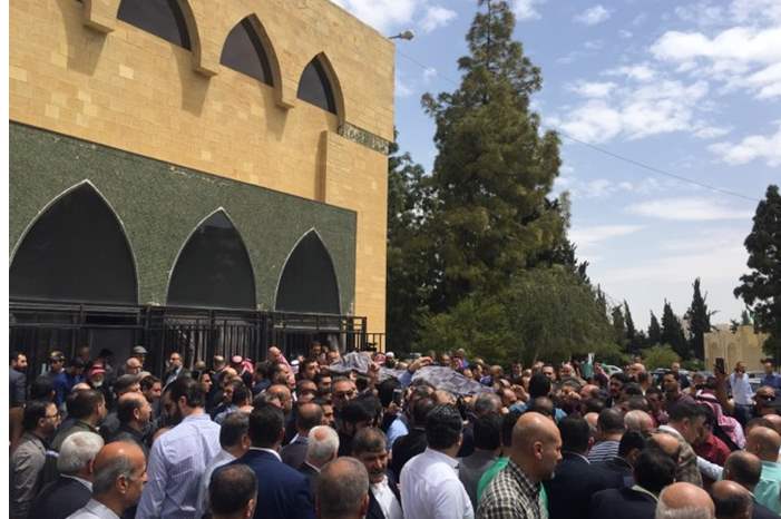 5e44e00cb473d8981c553eb209657b9b